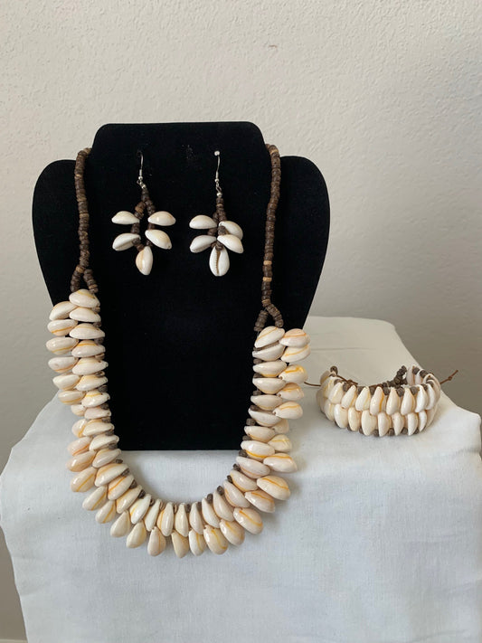 Coco Bead Cowrie Shell Necklace Set
